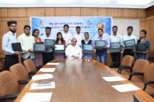 Hon’ble Chief Minister in Lokseva Bhawan distribution of 15000 Laptops free of cost  to 12th pass-outs meritorious students for the year 2019-20